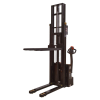 Штабелер электрический самоходный EST122 (1200 кг, 2,7 м, 24В / 105Ач) SMARTLIFT (SMART) HV Market