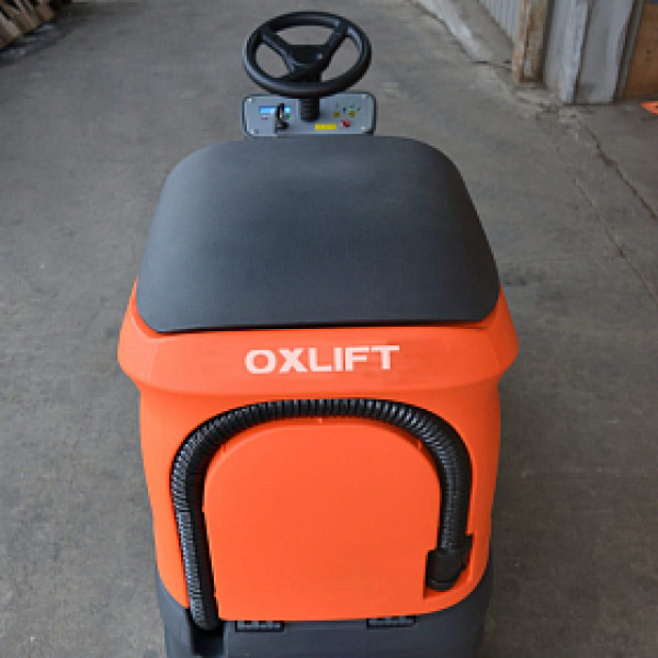 Высокопроизводительная поломоечная машина OXLIFT NR530 с управлением сидя HV Market
