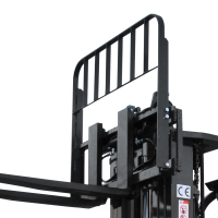 Электрический погрузчик YETT CPD18-A3H4-M-M400-3W HV Market